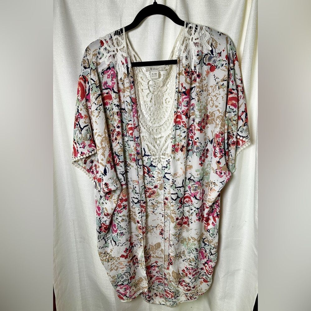 Ariat Floral Duster with Crochet Lace, Lightweight Short Sleeve Boho Kimono